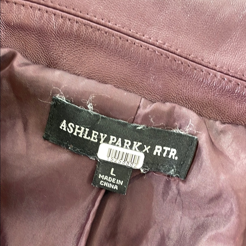 ASHLEY PARK x RTR, Voila Vegan Leather Blazer, L - Picture 2 of 9